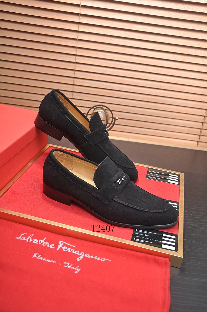 Ferragamo sz38-44 387